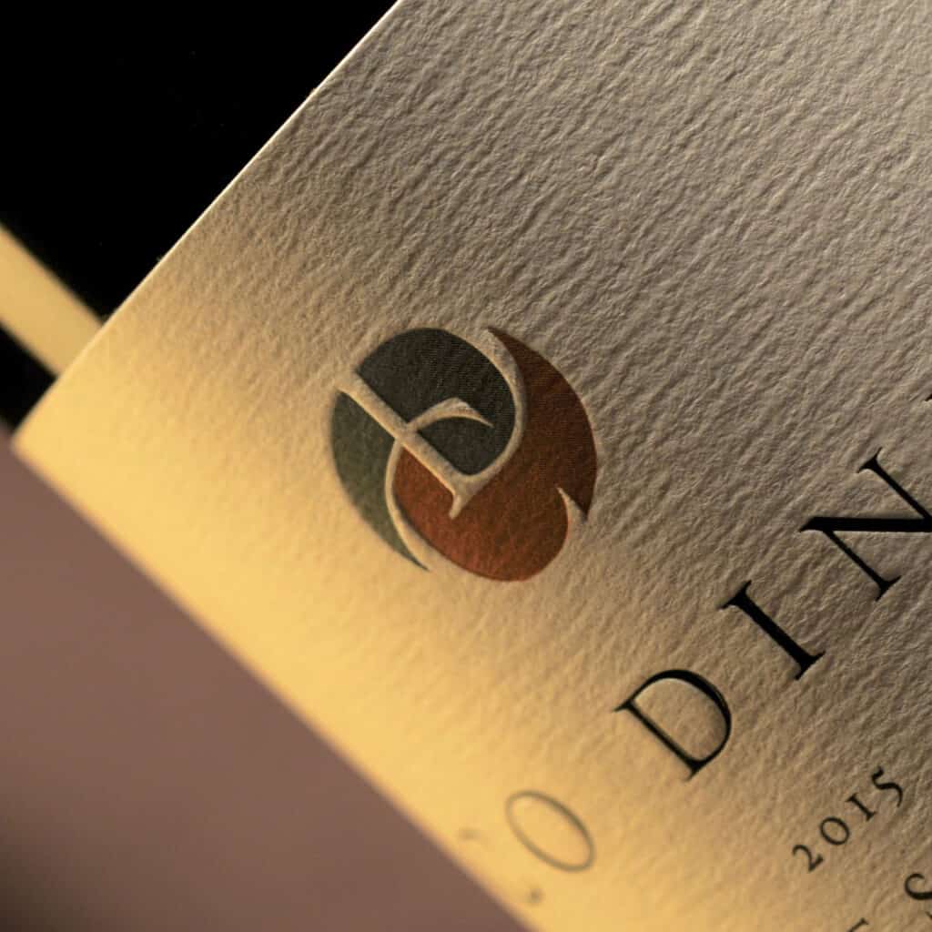 Co Dinn Cellars wine label